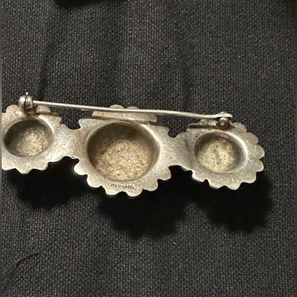 VINTAGE STERLING SILVER BROOCH PIN - FLOWER BALL DESIGN - Picture 3 of 6